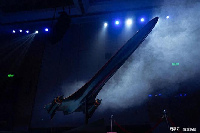 中国“秘密武器”露相！飞遍全球只要3小时全世界都没料到！(图1)