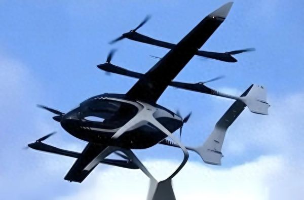 奇瑞汽车垂直起降飞行器专利公布 可减少占用空间(图1)