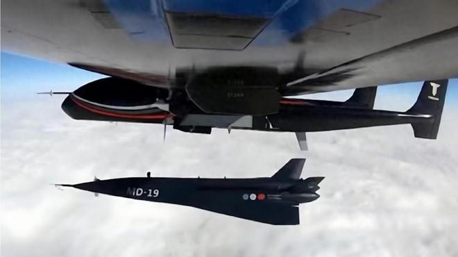 中国公布MD-19飞行器速度6马赫以上美国跟不跟？(图1)