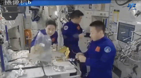 “太空之家”满员6名航天员如何共同工作生活？(图3)