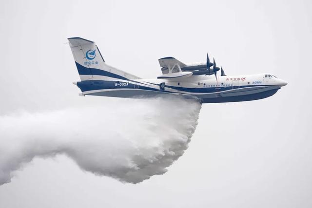 从“航空摇篮”到“蓝天盛会” 历届南昌飞行大会有多燃(图5)