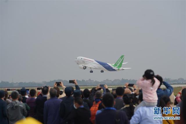从“航空摇篮”到“蓝天盛会” 历届南昌飞行大会有多燃(图3)