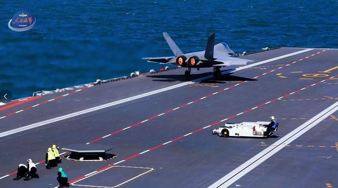 美国想不通：中国发展航母没多少年技术怎么会比美国还厉害？(图6)