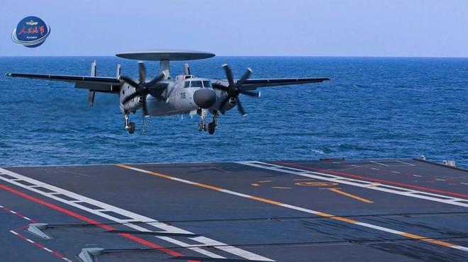 美国想不通：中国发展航母没多少年技术怎么会比美国还厉害？(图5)