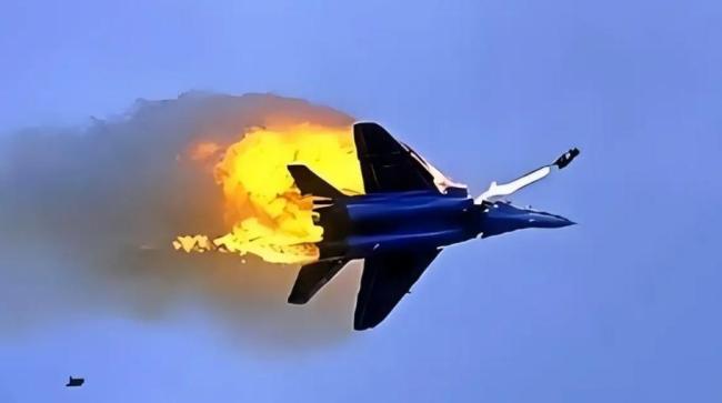 委内瑞拉军方宣布：击落非法入境飞行器引发关注(图6)