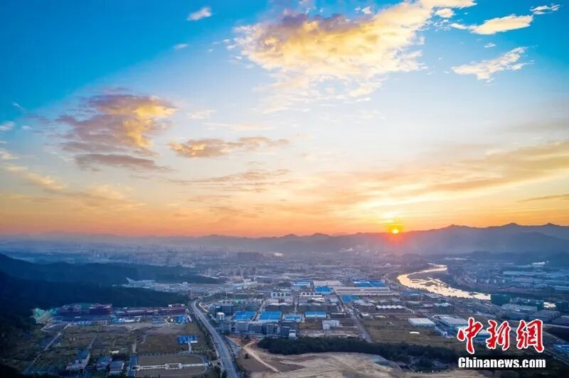 从“制瓷”到“升空”“千年瓷都”有了百亿新产业(图1)