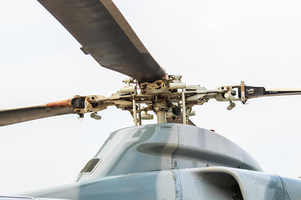 从光辉摔机看印度军工贪腐有多疯？航母零件都敢以次充好(图1)