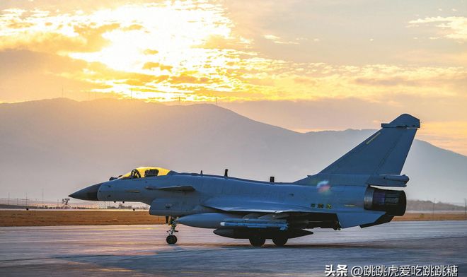 日媒统计得出：中国将成全球第一个不需要引进任何武器的国家！(图1)