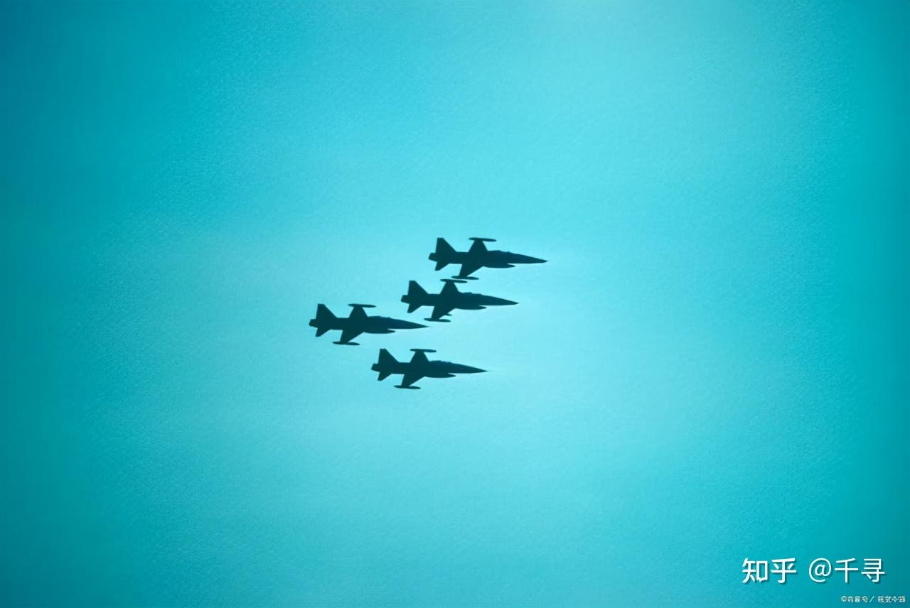 特朗普逼出兵变遭到反水！加拿大掀桌断供联手中国另起炉灶！(图1)